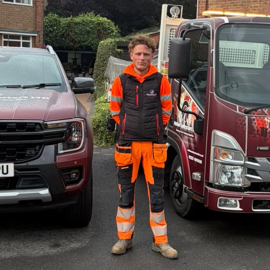 Charlie Linfoot, Motion Contractors Ltd